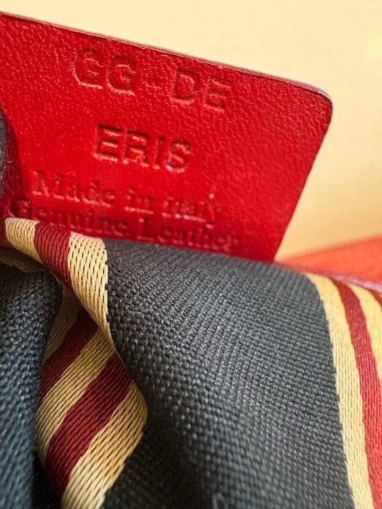 Bally Pebbled Leather Shoulder Bag EUC - Picture 10 of 10